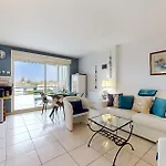 דירה 1 Bedroom Stunning Apartment In Royan רויאן