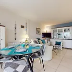 1 Bedroom Stunning Apartment In Royan Apartment Royan