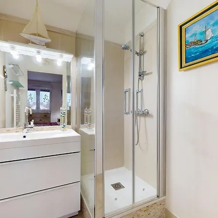 1 Bedroom Stunning In 로양