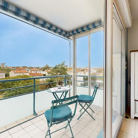 1 Bedroom Stunning In 로양