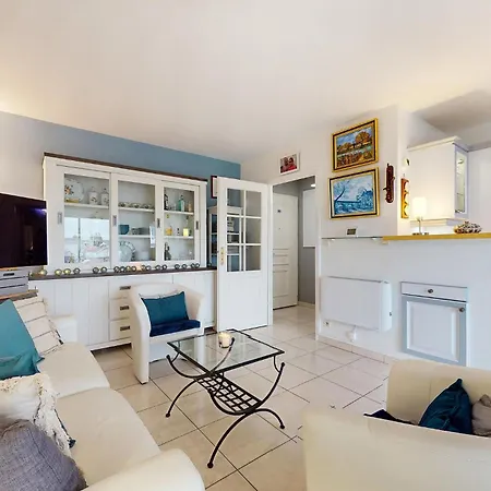 1 Bedroom Stunning In